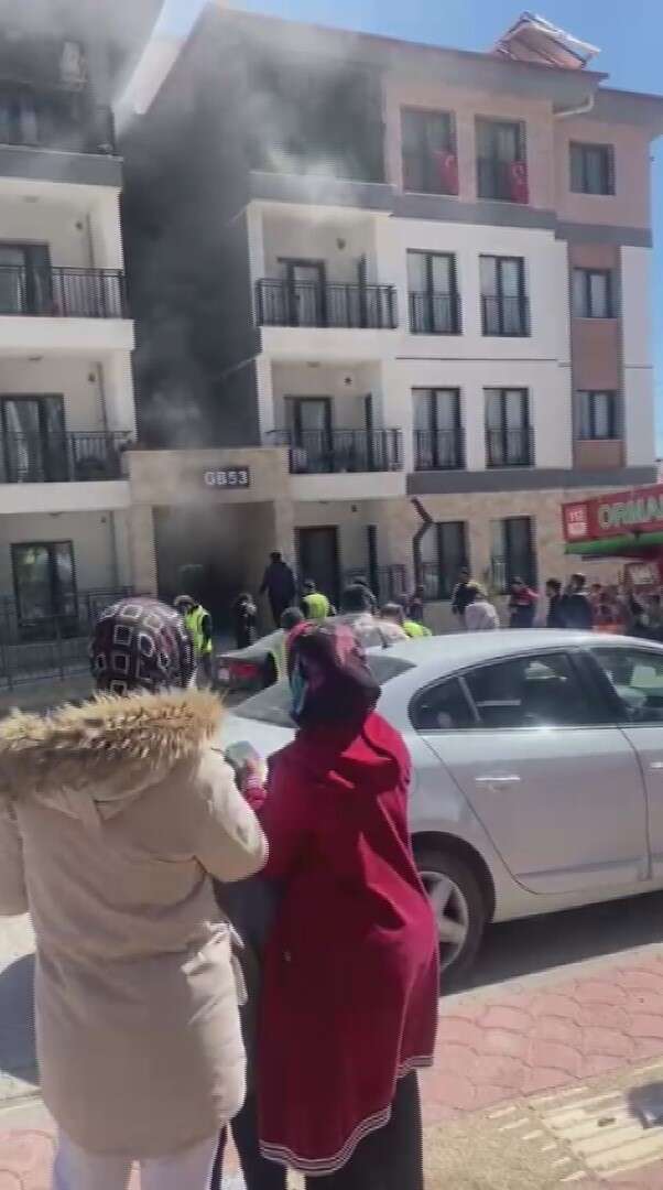6 ay önce yanan daire komşuların kabusu oldu 2
